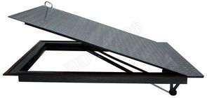 Уличный люк Дворник Уголок, стальной рифленый лист Уличный люк Дворник Уголок, стальной рифленый лист