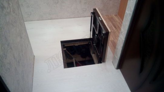 Напольный люк Самоподъемный Невидимка короб 2 створки Напольный люк Самоподъемный Невидимка короб 2 створки